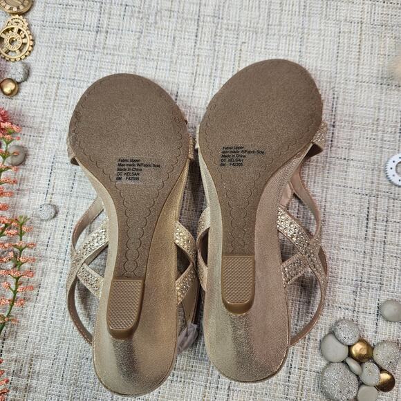 Charter Club Kelsah Wedge Sandals Gold‎ Size 6 - Picture 7 of 11